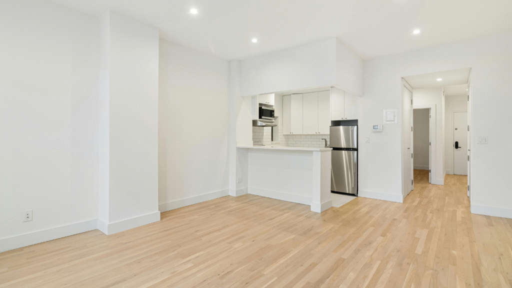 Vantagens do Piso Vinílico Acústico em Apartamentos Pequenos